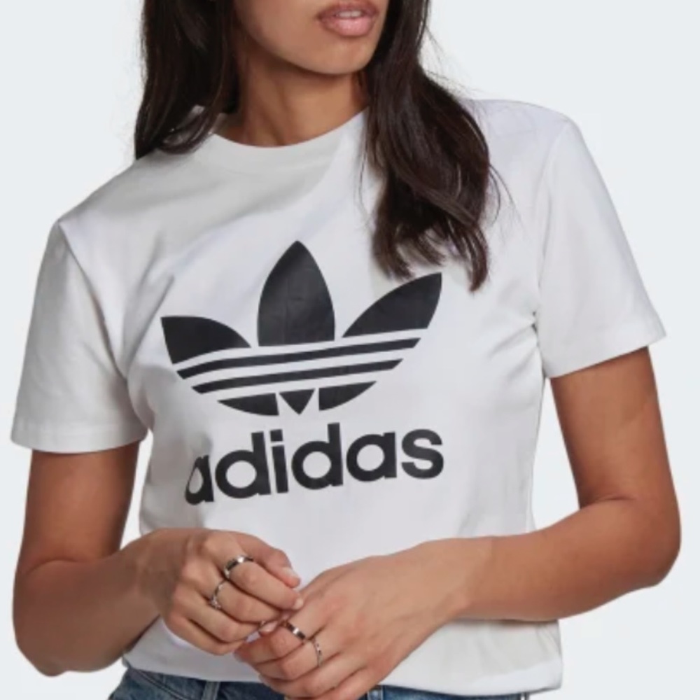 Women Adidas white classic trefoils tee Size US Small
